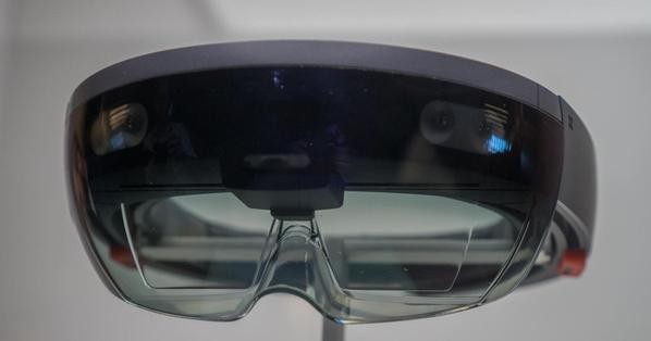 HoloLens AR/VR Headset