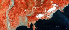 This close-up of France’s southern coast from Nice airport (lower left) to Menton (upper right) is a subset from the first image from the Sentinel-2A satellite. (Copernicus data (2015)/ESA)