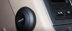 Tiny Kinivo kit gives cars Bluetooth music streaming, hands-free calls