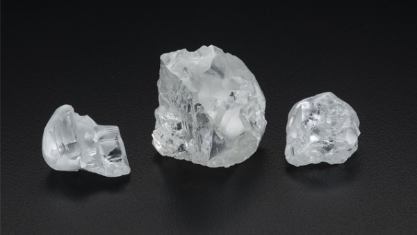 Rough CLIPPIR diamonds, from the Letseng mine, Lesotho, exemplifying large size (14 to 91 carats here), irregular shape and resorbed surfaces. (Robert Weldon/GIA; courtesy of Gem Diamonds Ltd.)