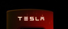 Tesla reported a 27 percent increase in its revenue for the fourth quarter. (Blomst)