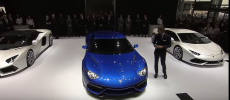 The Lamborghini Urus PHEV will include a 4.0 liter V8 engine. (YouTube)