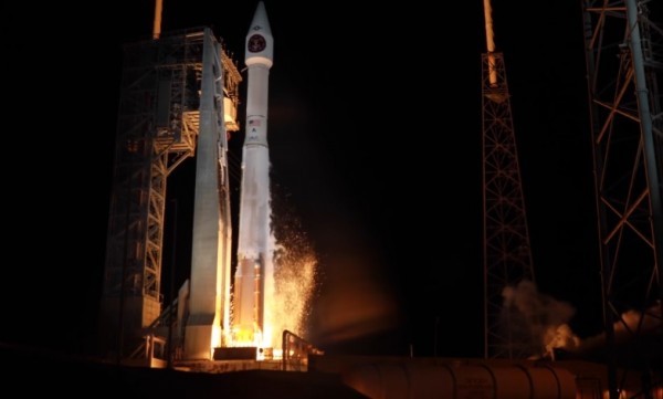 SBIRS GEO Flight 3 takes off from Cape Canaveral Air Force Station, Florida, at 7:42 p.m. EST on Jan. 20. (United Launch Alliance Youtube)