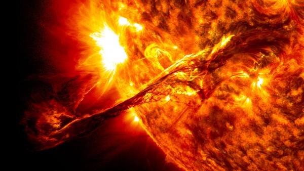 An artists representation of a solar flare. (NASA/SDO/AIA/Goddard Space Flight Center)