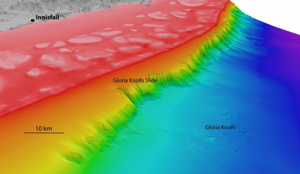 North-westerly view of the Gloria Knolls Slide and Gloria Knolls off Innisfail. Depths are coloured red (shallow) to blue (deep), over a depth range of about 1700 metres. (www.deepreef.org/JCU)