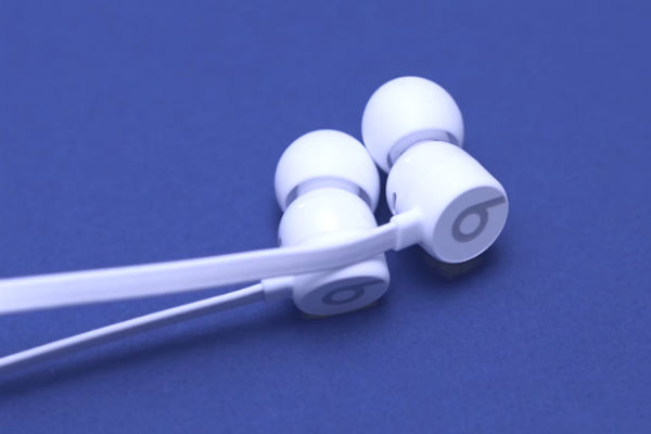 Apple Beats X Now Available On The Market
