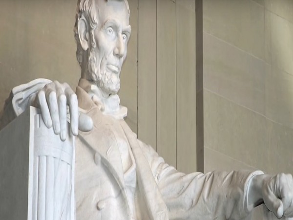 Travel Washington, DC - Visiting The Lincoln Memorial