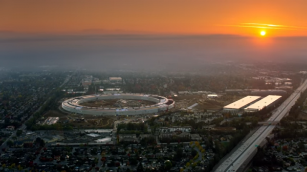  The new headquarters of Apple in Cupertino, California is similar to a spaceship because it is designed like a giant ring with 2.8 million square feet. (YouTube)