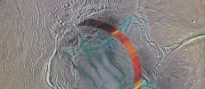 Tiger stripes on the south pole of Enceladus. The region studied is indicated by the coloured band.