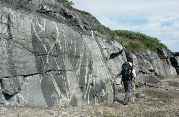 Archean-eon craton were found in the area of the Nuvvuagittuq greenstone belt in northern Quebec.