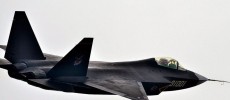 A product of Chinese espionage: the FC-31 stealth fighter whose technology was stolen from the U.S. F-35 stealth fighter.