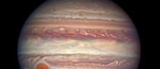 This dazzling Hubble Space Telescope photo of Jupiter was taken when it was comparatively close to Earth, at a distance of 415 million miles. (NASA)