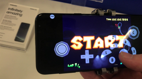 An image of a Samsung Galaxy S8 running the GameCube emulator Dolphin. (YouTube)