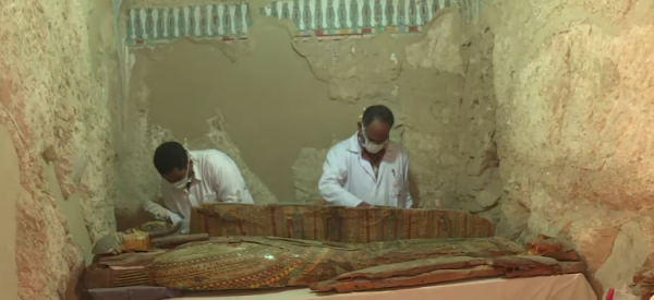  The 18th Dynasty tomb was discovered in the Draa Abul Nagaa necropolis near the famed Valley of the Kings. (YouTube)