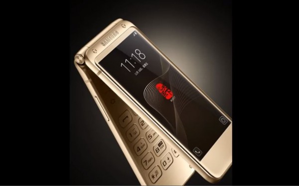 The potential look of Samsung's flip phone. (YouTube)