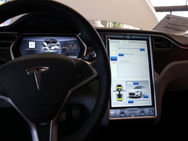 Tesla confirmed that the issue of the Summon feature which it had launched on its Model S and Model X vehicles had already been addressed.