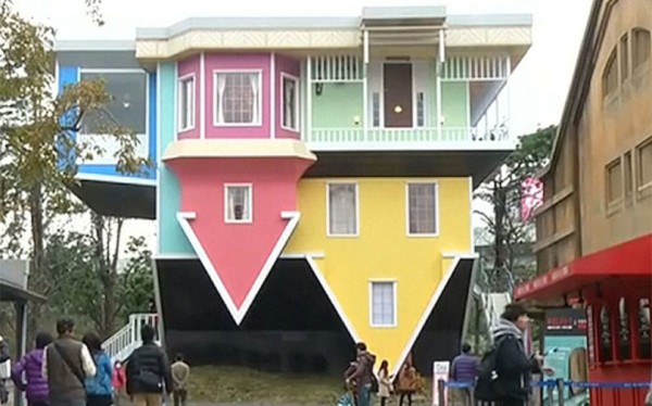 Upside-Down House 