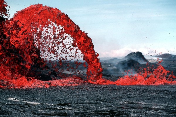 Is it possible to outrun an erupting supervolcano?