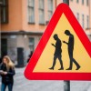 'Petextrian' Yield Signs in Sweden 