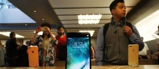 The Apple iPhone 7 Plus Jet Black model is being shipped much earlier than expected.
