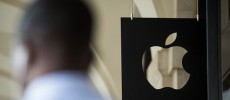 A court has ruled that Samsung should pay Apple $119.6 million in a patent infringement case.