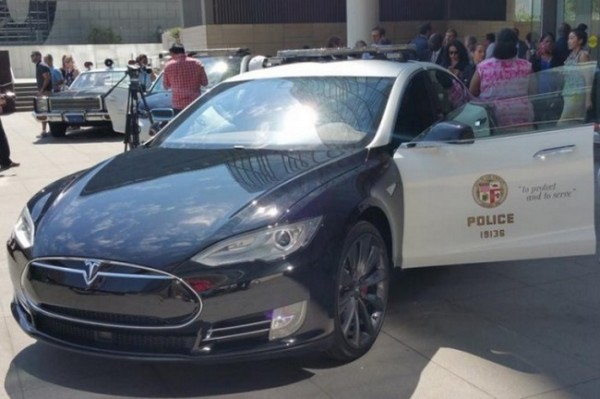 A Tesla Model S car painted by the LAPD for patrol duty.
