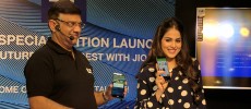 LYF F1 smartphone bundled with Reliance Jio SIM has been launched. 
