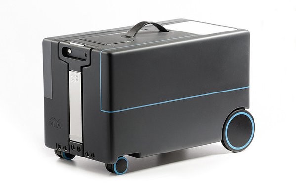 NUA Robotics' Smart Suitcase