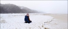 Villagers from Nyda near the Arctic Circle found these round snowballs by the beach. (Facebook)