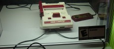 The Nintendo Mini comes with several classic games. (Wikimedia Commons)